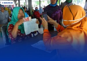 3 Metode Cek Penerima Bantuan Rp900 Ribu: Online Pakai Aplikasi, Offline ke Kantor, Ambil di Bank Mana?