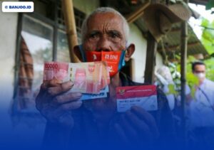 Bansos Lansia 2025 Cair Lagi! Syarat Usia 70+ Tahun, Cara Cek DTSEN & Daftar Penerima Resmi