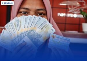 BSU gelombang 2 beredar di medsos! Benarkah ada? Kemnaker jelaskan fakta sebenarnya yang bikin pekerja harus tahu. Baca sebelum tertipu!