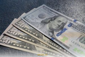 Dolar AS Anjlok Saat Pendapatan Nvidia Melonjak Tajam!