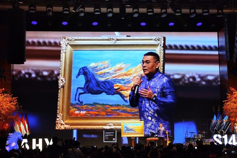Terjual Rp 6,5 Miliar di Lelang Imlek 2026, Sosok Misterius Ini Resmi Miliki Lukisan Kuda Api Mahakarya SBY