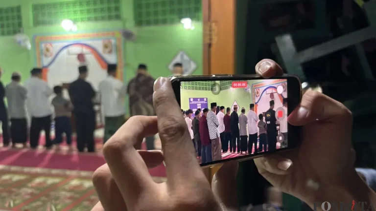 70 Jemaah Muhammadiyah Gelar Sholat Tarawih Perdana di Cibinong Bogor