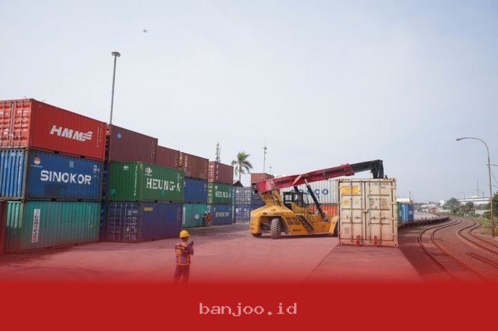 KAI Logistik Perluas Jangkauan Pengiriman dengan Tambahan 500 Unit Kontainer Baru