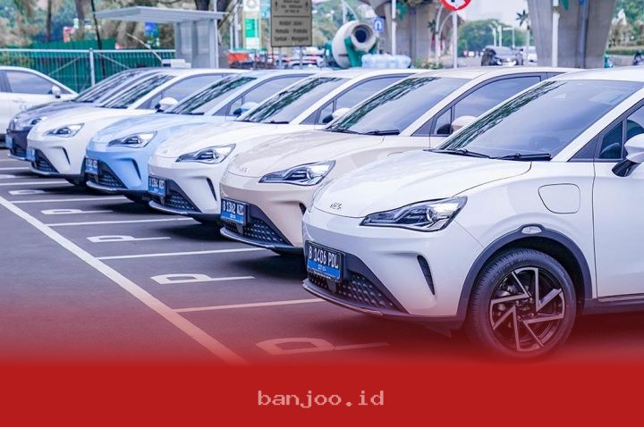 Kebijakan Insentif Mobil Listrik Harus Ditingkatkan Mengingat Anjloknya Harga BBM Internasional yang Mencapai 15 Persen