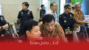 Menjelang Idulfitri 2024, Dirjen Bea Cukai Tinjau Langsung Pelayanan di Pelabuhan Tanjung Priok Jakarta