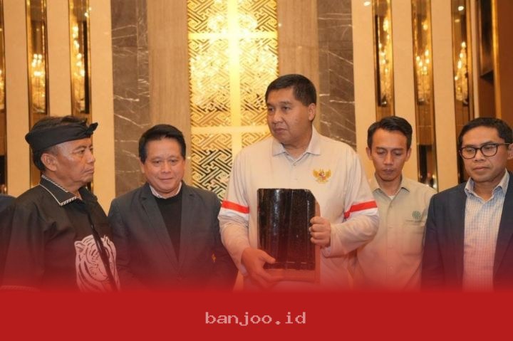 Omzet Naik Drastis, Pengrajin Genteng Majalengka Dapat Banjir Order Berkat KUR BRI