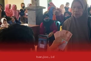 Penyaluran Bansos Ramadhan Dimulai di Wilayah Tertentu dengan Paket Beras 20 Kg dan Minyak Goreng 4 Liter untuk Setiap Penerima