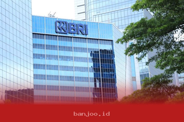 BRI Manfaatkan Earth Hour 2024 untuk Gerakkan 1000+ Karyawan Peduli Lingkungan Hidup