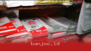 Harga Plastik di Indonesia Melonjak Hingga 80 Persen Akibat Ketegangan Timur Tengah