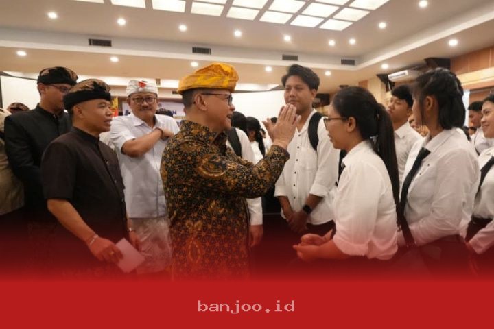 Keberangkatan 1.000 Pekerja Migran Indonesia ke Bulgaria Dilepas oleh Menteri Mukhtarudin secara Resmi di Acara Khusus