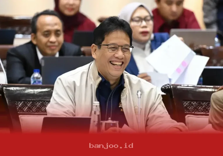 Isu Tumbang dan Pemecatan Makin Santer, Purbaya Malah Tampil Santai dengan Senyuman Lebar di Tengah Keriuhan