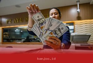 Rupiah Menguat Menuju Rp17.596 per Dolar AS pada Perdagangan Hari Ini
