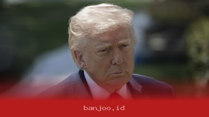 Trump Terapkan Tarif Impor 100 Persen untuk Obat Generik pada 2028 Mendatang